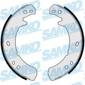 Köp Handbromsbackar av SAMKO 81029 till det låga priset 540,26 kr