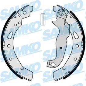 Comprar Juego de zapatas de frenos de SAMKO 89300 a bajo precio de 35,07 €