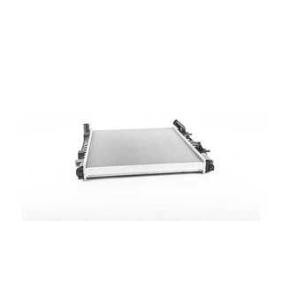 Achetez des Radiateur du moteur BSG BSG 15-520-036 à prix pour 239,33 €