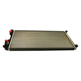 Acquista Radiatore motore da MAXGEAR AC230098 a buon mercato per soli 112,26 €