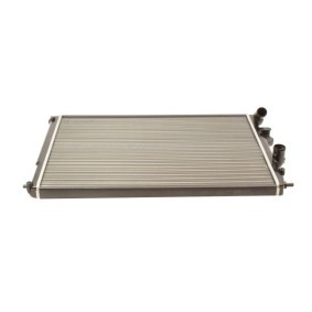 Acquista Radiatore motore da MAXGEAR AC230164 a buon mercato per soli 86,78 €