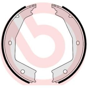 Köp Handbromsbackar av BREMBO S 23 554 till det låga priset 384,51 kr