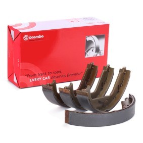 Köp Handbromsbackar av BREMBO S 86 511 till det låga priset 252,63 kr