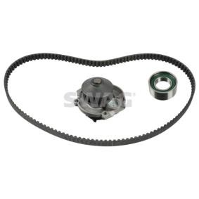 Achetez des Kit de distribution + pompe à eau SWAG 33 10 1638 à prix pour 80,13 €