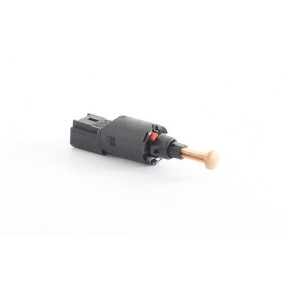 Comprar Interruptor de luces freno de BSG BSG 70-840-018 a bajo precio de 36,49 €