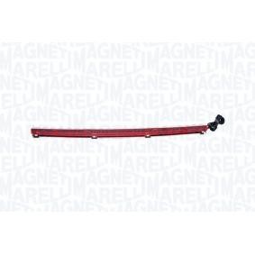 Comprar Luz de freno adicional de MAGNETI MARELLI 715001120510 a bajo precio de 161,98 €