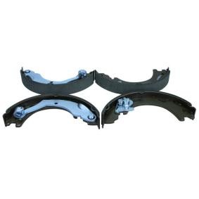 Köp Handbromsbackar av MAXGEAR 19-4592 till det låga priset 802,61 kr