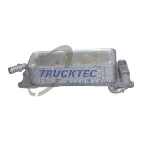 Köp Oljekylare automatlåda av TRUCKTEC AUTOMOTIVE 07.18.081 till det låga priset 1628,43 kr