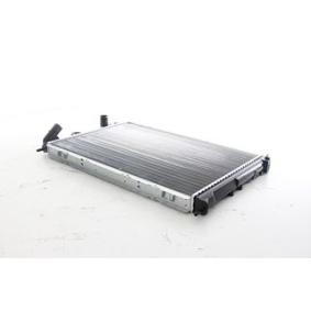 Achetez des Radiateur du moteur BSG BSG 75-520-023 à prix pour 118,90 €