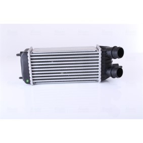 Köp Intercooler av NISSENS 96613 till det låga priset 1723,85 kr