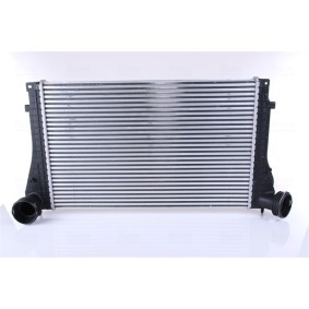 Achetez des Intercooler NISSENS 96633 à prix pour 164,69 €