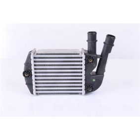 Achetez des Intercooler NISSENS 96673 à prix pour 157,62 €