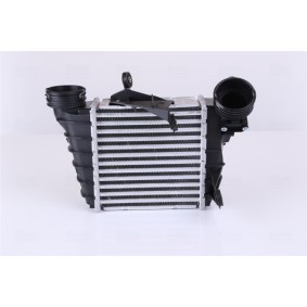 Achetez des Intercooler NISSENS 96773 à prix pour 114,36 €