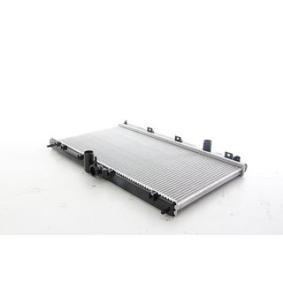 Acquista Radiatore motore da BSG BSG 62-520-012 a buon mercato per soli 151,22 €
