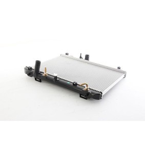 Kjøp Radiator, motorkjøling av BSG BSG 83-520-001 til den lave prisen 3268,54 NOK