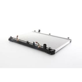 Kjøp Radiator, motorkjøling av BSG BSG 83-520-008 til den lave prisen 4498,65 NOK