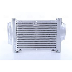 Kjøp Intercooler av NISSENS 961604 til den lave prisen 1852,14 NOK