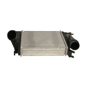 Köp Intercooler av MAXGEAR AC630109 till det låga priset 1207,84 kr