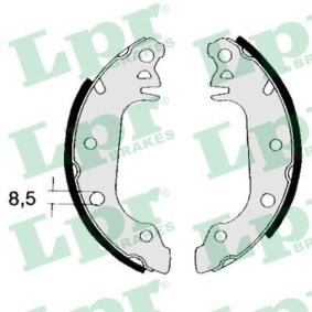 Comprar Juego de zapatas de frenos de LPR 04710 a bajo precio de 16,14 €