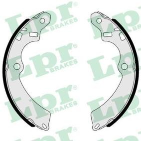 Comprar Juego de zapatas de frenos de LPR 05830 a bajo precio de 19,37 €
