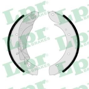 Comprar Juego de zapatas de frenos de LPR 07420 a bajo precio de 25,36 €