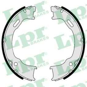 Comprar Zapata de freno de mano de LPR 09560 a bajo precio de 25,74 €