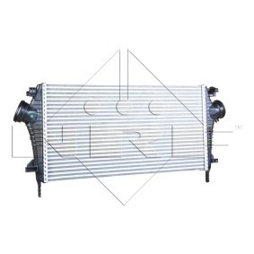 Kjøp Intercooler av NRF 30796 til den lave prisen 1324,66 NOK