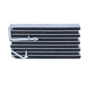 Achetez des Radiateur du moteur NRF 53585 à prix pour 120,19 €