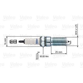 Köp Tändstift av VALEO 246866 till det låga priset 266,76 kr
