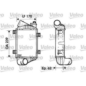 Kjøp Intercooler av VALEO 817937 til den lave prisen 3789,98 NOK