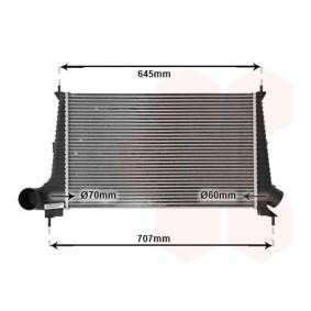 Kjøp Intercooler av VAN WEZEL 47004047 til den lave prisen 2554,14 NOK