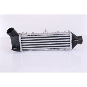 Köp Intercooler av NISSENS 96769 till det låga priset 1785,93 kr