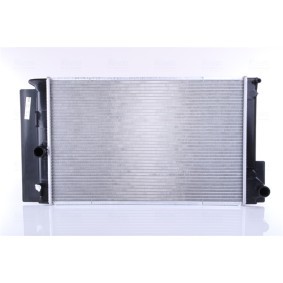 Acquista Radiatore motore da NISSENS 64692 a buon mercato per soli 114,33 €