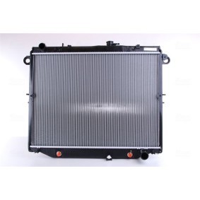 Acquista Radiatore motore da NISSENS 64882 a buon mercato per soli 298,86 €