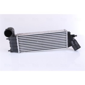 Achetez des Intercooler NISSENS 96766 à prix pour 92,73 €