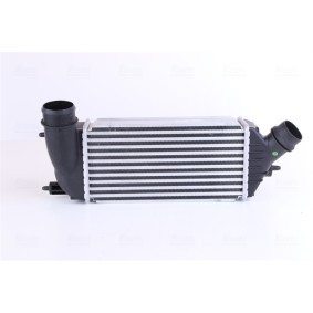 Köp Intercooler av NISSENS 96467 till det låga priset 1661,86 kr