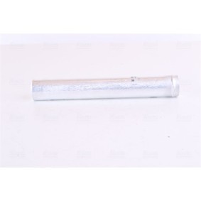 Achetez des Intercooler NISSENS 96653 à prix pour 208,50 €