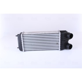 Köp Intercooler av NISSENS 96612 till det låga priset 1512,56 kr
