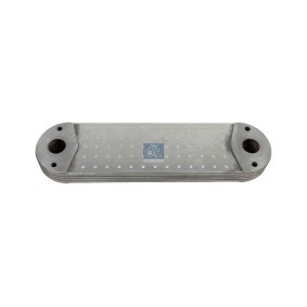 Kjøp Oljekjøler, motorolje av DT Spare Parts 2.11086 til den lave prisen 5377,86 NOK