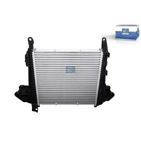 Kjøp Intercooler av DT Spare Parts 3.16501 til den lave prisen 14523,51 NOK