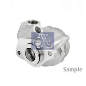 Kjøp Servopumpe av DT Spare Parts 3.69017 til den lave prisen 8751,03 NOK