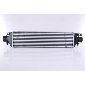 Achetez des Intercooler NISSENS 96477 à prix pour 127,55 €