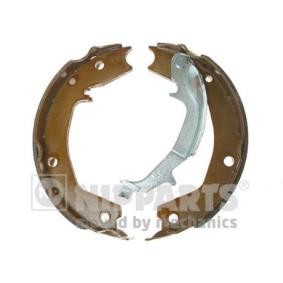 Comprar Juego de zapatas de frenos de NIPPARTS J3500526 a bajo precio de 46,15 €