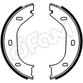Comprar Zapata de freno de mano de CIFAM 153-011 a bajo precio de 25,71 €
