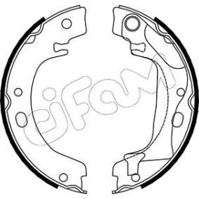 Comprar Zapata de freno de mano de CIFAM 153-446 a bajo precio de 38,87 €