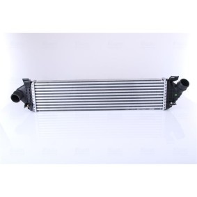 Köp Intercooler av NISSENS 96990 till det låga priset 17878,15 kr