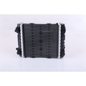 Acquista Radiatore motore da NISSENS 617553 a buon mercato per soli 206,33 €