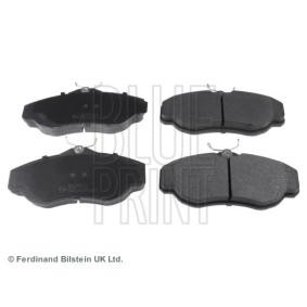Acquista Kit pastiglie freni da BLUE PRINT ADJ134212 a buon mercato per soli 38,21 €