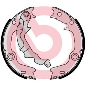 Köp Handbromsbackar av BREMBO S 30 532 till det låga priset 472,69 kr