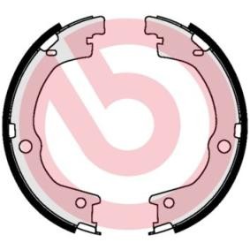 Köp Handbromsbackar av BREMBO S 30 533 till det låga priset 401,48 kr